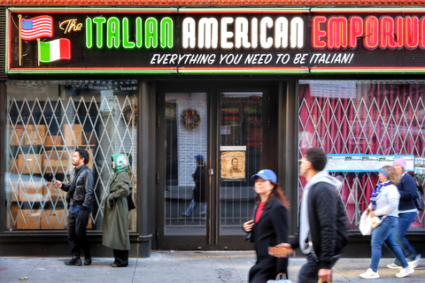 NYC: Soho, Chinatown, and Little Italy Private Walking Tour