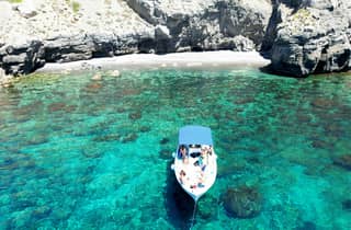 Bootstour nach Favignana & Levanzo mit Verkostung und Badestopp