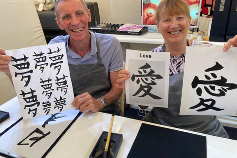 Hiroshima: Calligraphy experience with a teacher