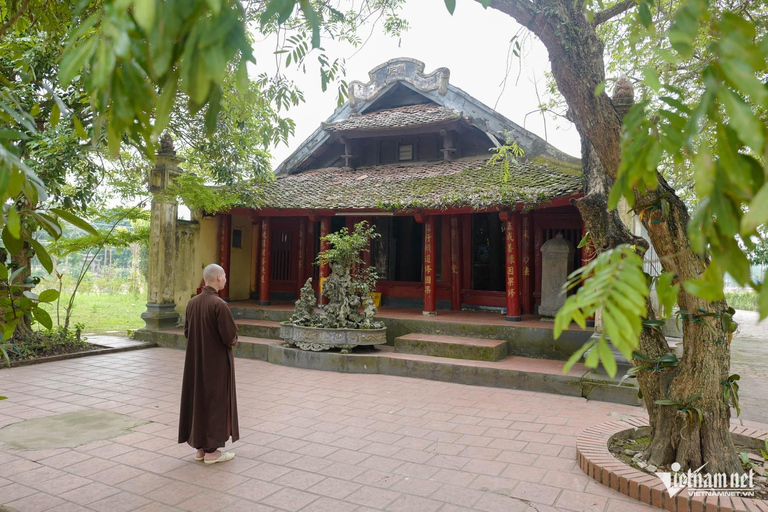 Hanoi: Incense Village & Hat Craft or Dau Pagoda SMALL GROUP SMALL GROUP: Stunning Incense Village & Hat Village - BEST