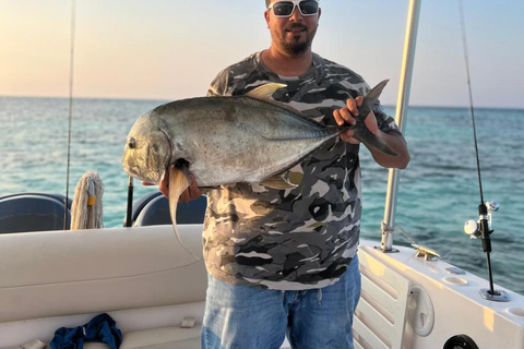 Yeda: Excursión de pesca deportivaJeddah: Viaje de pesca deportiva