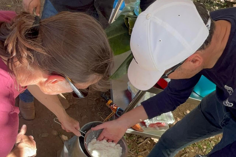 Corn, Cheese, and Mono en Bijao Experience in Boquete