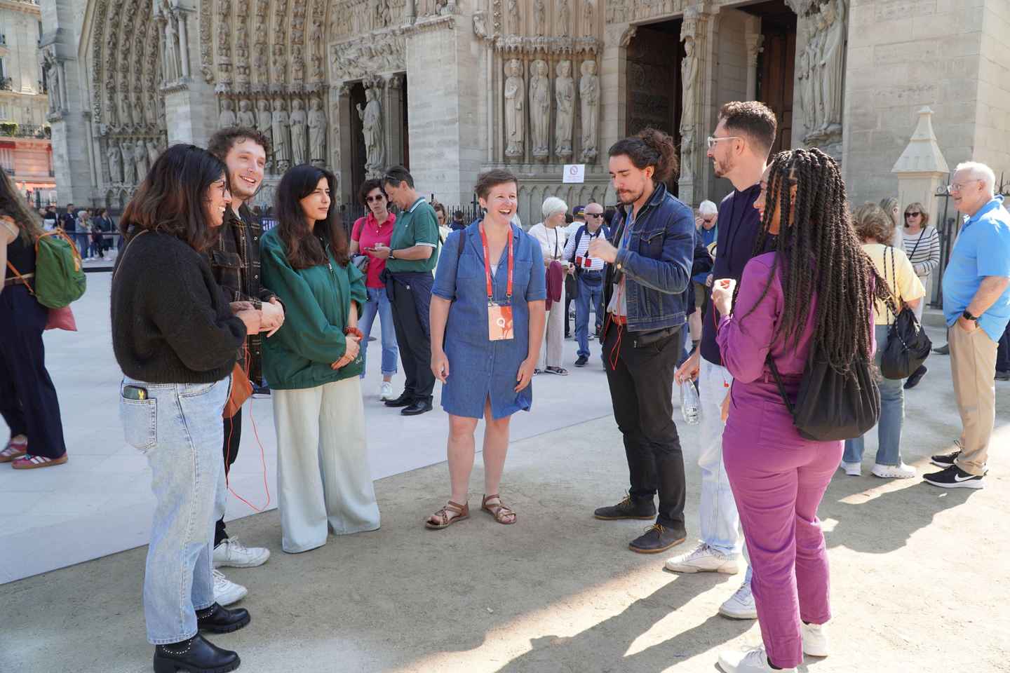 Paris: Notre-Dame Small-Group Guided Tour (Standard Entry)