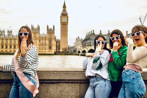 Londen: Private Landmarks Fotoshoot met Video Clip OptieTower Bridge fotoshoot met 25 foto&#039;s