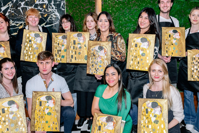 Vienna: Klimt-Inspired Painting Workshop with Wine