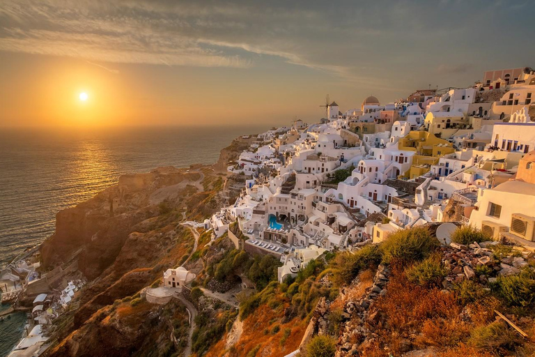 Santorini: Roundtrip Transfer To Oia Share Roundtrip Transfer