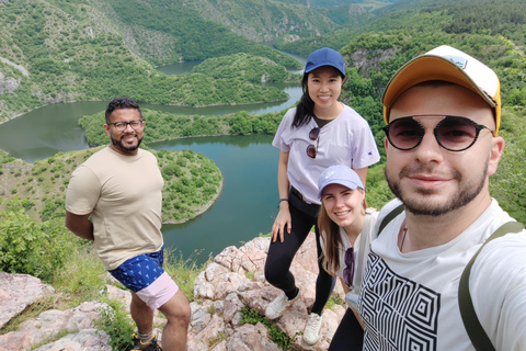 Serbien: Uvac-Schlucht-Tour mit Eishöhle und Bootsfahrt