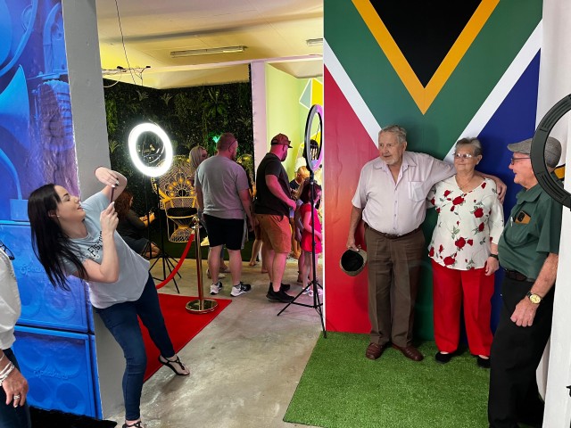 Visit Statik Selfie Studio in Hartbeespoort, South Africa