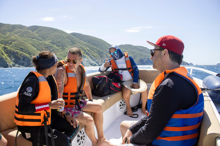 Santa Marta: Private Boat Tour to Bahía Concha & Taganga