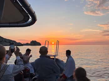Marseille: Sunset Frioul Archipelago Boat Cruise