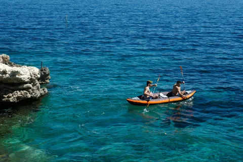 Playa de Maro: Alquiler de Kayak by NT