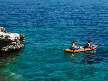 Maro Beach: Kayak rental by NT