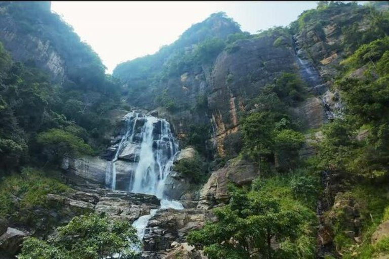 Colombo/ Negombo / South Coast to Ella Highlights Day Tour