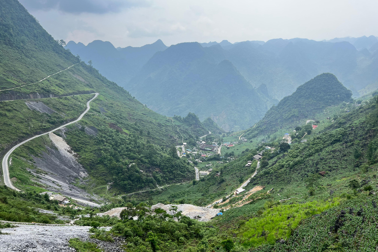 Desde Hanói: Recorrido en coche de 4 días por Ha Giang y vídeo editado