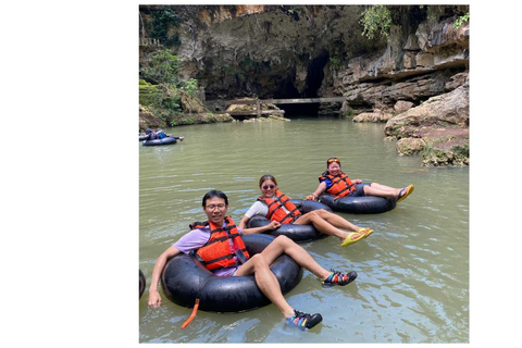 Yogyakarta: Excursión de 1 día a la Cueva de Jomblang y la Cueva de PindulYogyakarta: Cueva de Jomblang y Cueva de Pindul Tour privado de 1 día