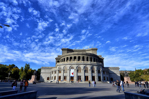 Walking City Tour in Yerevan with Brandy, 5 Wines &amp; Bread