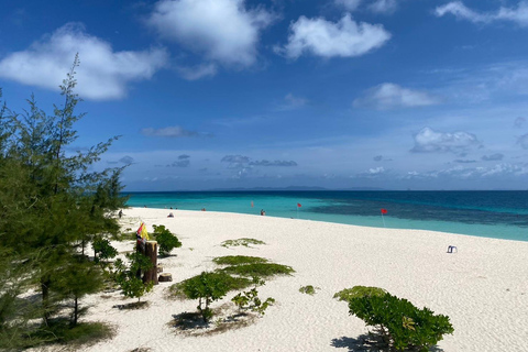 Phi Phi: First Group at Maya Bay, Avoid The Crowds Boat Tour [Full-Day] Maya Bay Speedboat Tour