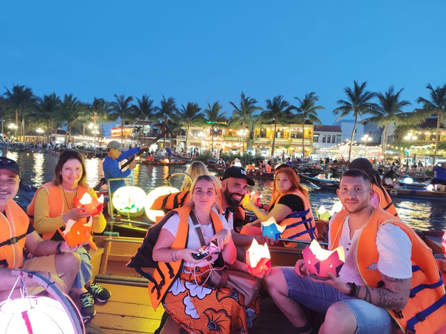 Hoi An City tour - Boat ride - Lantern Release from Danang