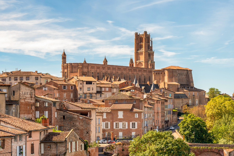 Albi: Private Guided Tour with Your Mobile Phone Albi: Episcopal City and Cathedral with Kit and Live Guide