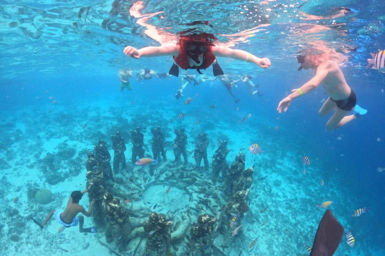 Gili Islands: Snorkeling Sharing Group Tour with Photos