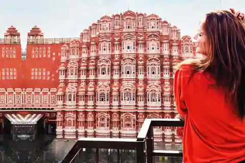 Tour privato di un giorno intero a Jaipur con il Tempio delle Scimmie