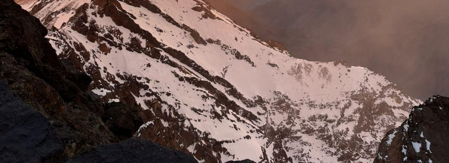 Ascension de deux jours et une nuit du Toubkal, le plus haut sommet d'Afrique du Nord