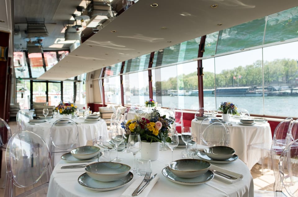 Theo Boat/Paris : Lunch Cruise on the Seine with rooftop | GetYourGuide