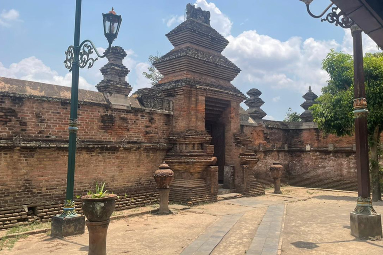 Yogyakarta: o Reino Mataram permanece com o artesanato em prataYogyakarta: Vestígios do Reino Mataram com exposição de prata