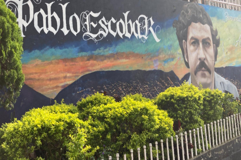 Medellín: Escobar Uncovered Tour Complete experience