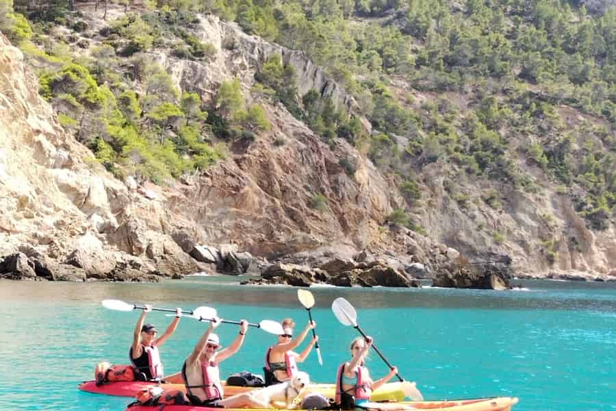Sant Elm: Geführte Kajaktour zur Insel Dragonera. Foto: GetYourGuide Sant Elm: Geführte Kajaktour zur Insel Dragonera. Foto: GetYourGuide