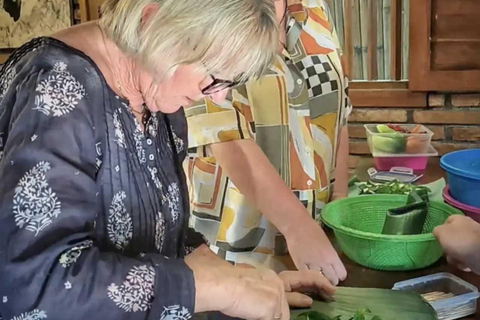 Yogyakarta: Javanese Village Tour with Batik & Cooking Class Java Village Tour with Batik & Cooking Class without Ticket