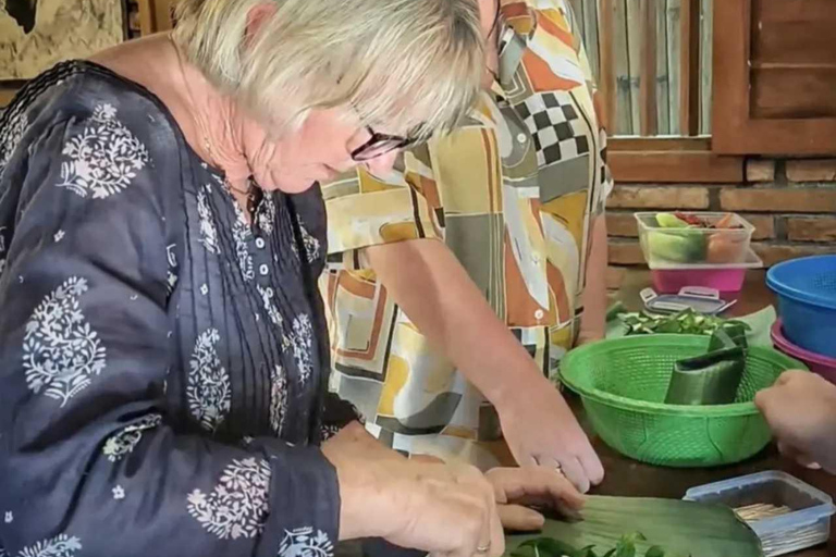 Yogyakarta: Javanese Village Tour with Batik & Cooking Class Java Village Tour with Batik & Cooking Class without Ticket