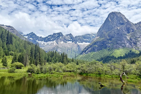 Chengdu: Self-Explore Mt. Siguniang Day Trip by Coach