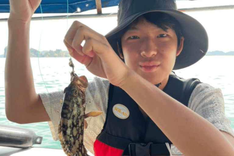 Langkawi: Kilim Geoforest Mangrove Tour with Fishing Trip Mangrove tour & Fishing 1-9 person