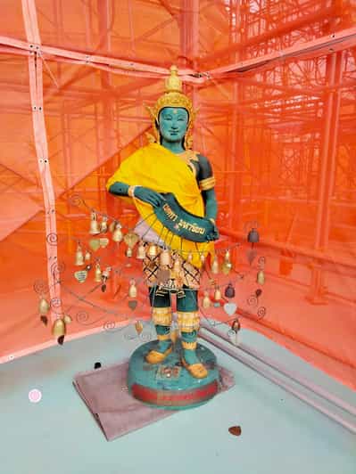 Bangkok: Artist House with 3 Temples Tour and Chinatown