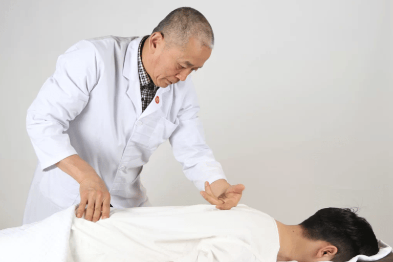 Shanghai: Traditional Chinese Wellness Experience