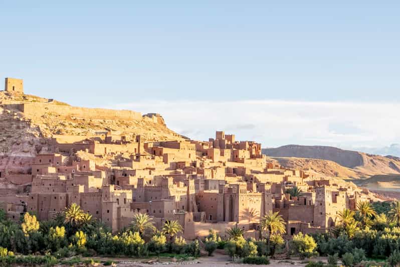 Au départ de Ouarzazate : excursion à Aït Benhaddou, à l'oasis de Fint et au studio de cinéma - trekking
