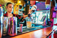 Copenhague, Bar Crawl guidé avec 4 coups de feu et 1 bière - Hizvo