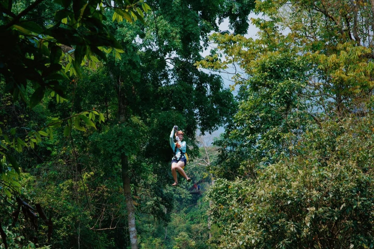 Laos: Jungle Zipline en Caving TourLaos: Jungle Zipline en speleologie-tour
