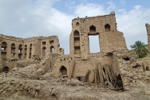 Muscat: Nizwa & Birkat Al Mouz Private Full Day Tour