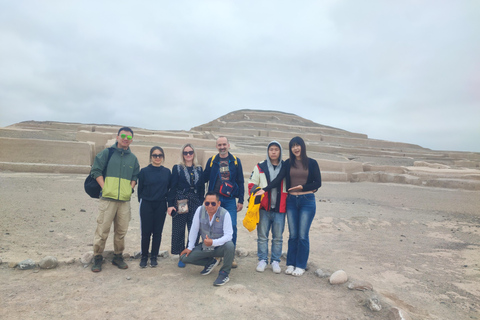 Ica/Huacachina: Flight Over Nazca, Palpa Vantage Point, and Cahuachi