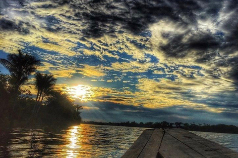 De Iquitos: Excursão aos rios Amazonas, Nanay e Momón