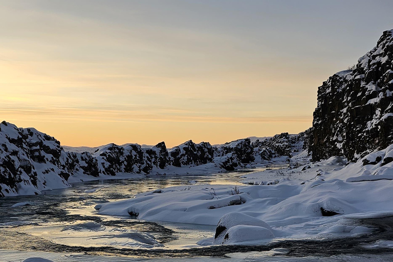Golden Circle and South Coast Tour with 7+ Great Attractions