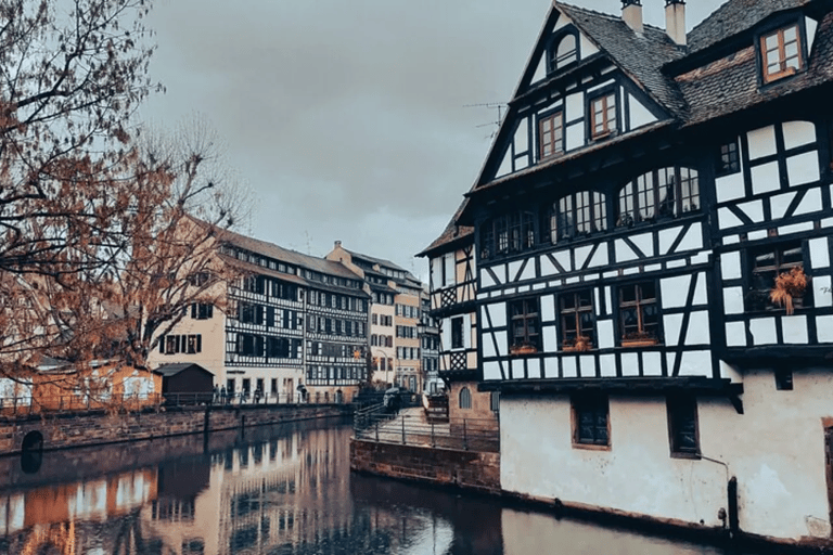 Straßburg: Weihnachtsmarkt und Stadtführung (3 Stunden)