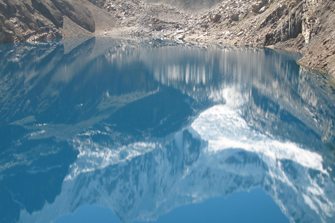 Huaraz: Laguna Churup visiting the wonderful lake