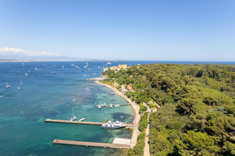Ida y vuelta en ferri: de Cannes a isla de Santa MargaritaIda y vuelta en ferri: de Cannes a Isla Margarita