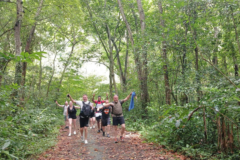 من هانوي: جولة لمدة يومين في جزيرة كات با مع رحلات المشي لمسافات طويلة