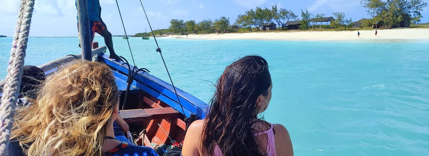 Antsiranana : excursion guidée sur la mer d'émeraude avec baignade et déjeuner