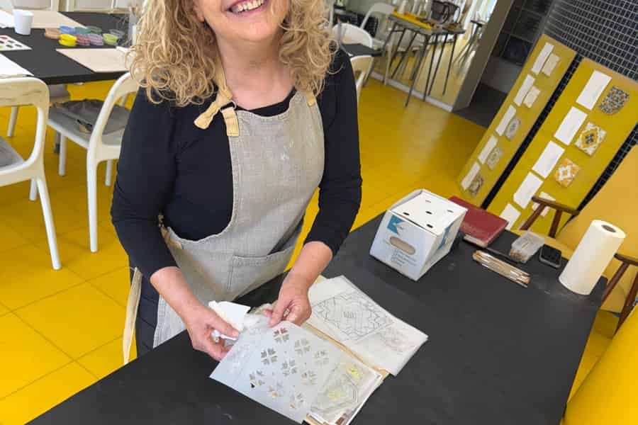 Porto: Portugiesischer Azulejo-Fliesenmalerei-Workshop mit Wein. Foto: GetYourGuide