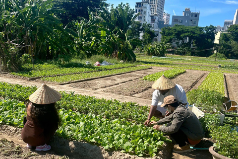 Da Nang: Vietnamese Cooking Class & Local Garden Tour